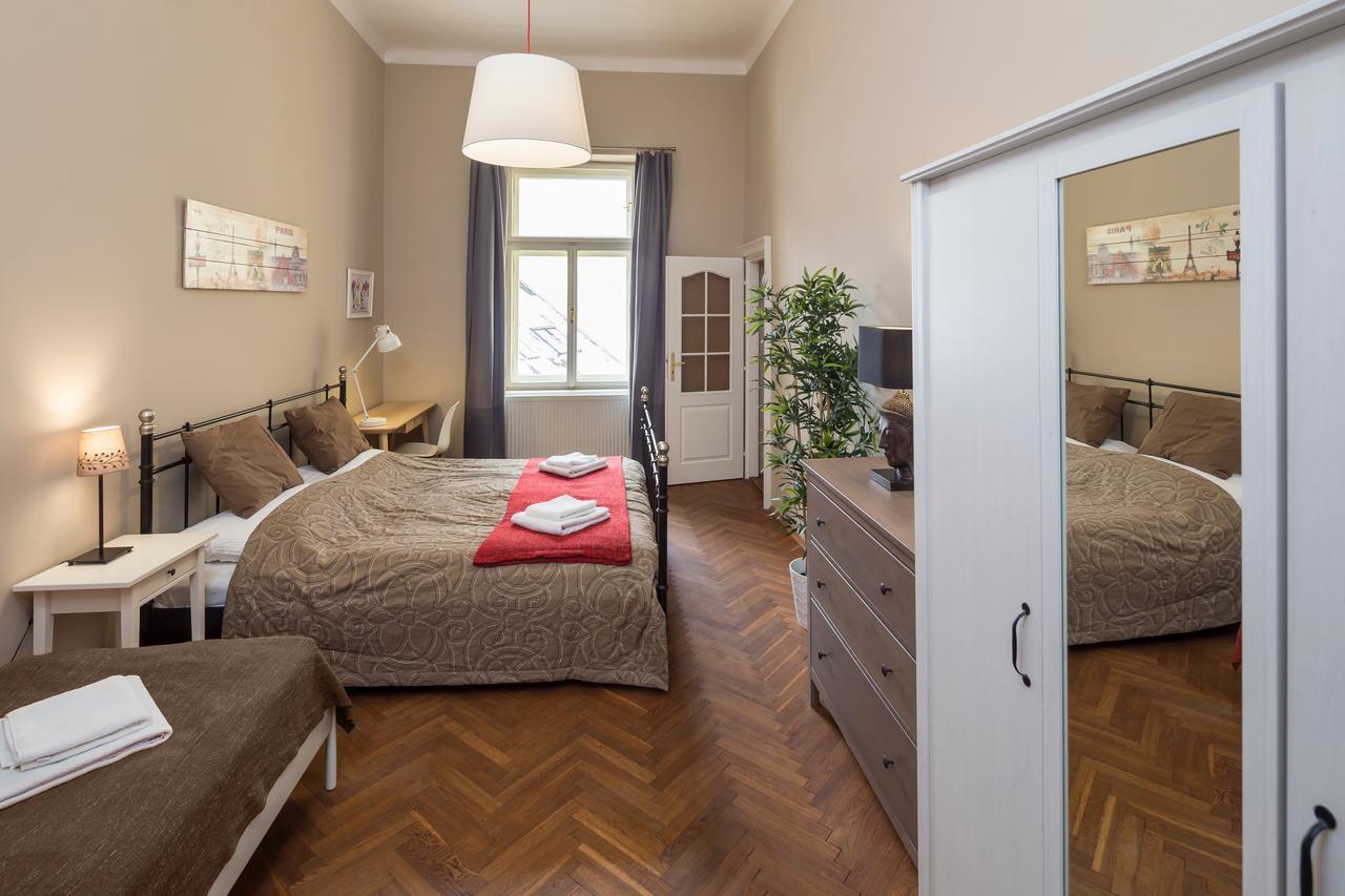 Dlouha 2Ab Lägenhet Prag Exteriör bild
